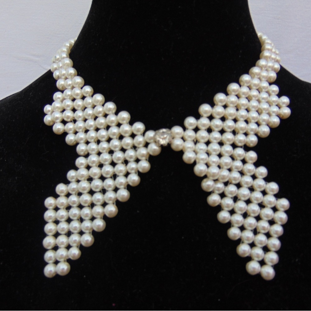 Gorgeous Detachable Faux Pearl Bow Collar Necklace